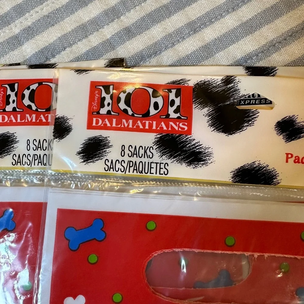 Vintage Disney 101 Dalmatians Party Treat Sacks Hallmark Lot of 10 Packs 80 Bags
